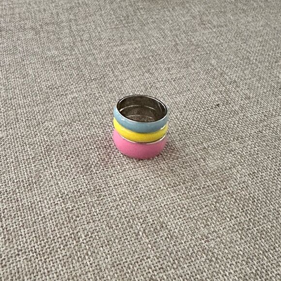 WONDERLAND ENAMEL RING STACK - Picture 8 of 10